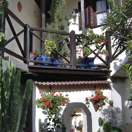 Apartamento Aptos Monasterio De San Antonio 6