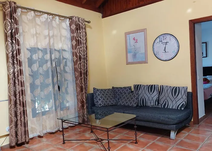 Apartamento Aptos Monasterio De San Antonio 6 *