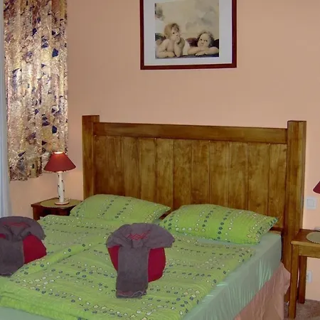 Aptos Monasterio De San Antonio 6 *